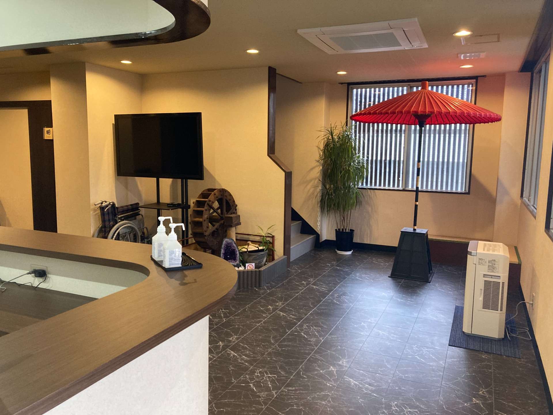祭壇や会館の様子を配信します